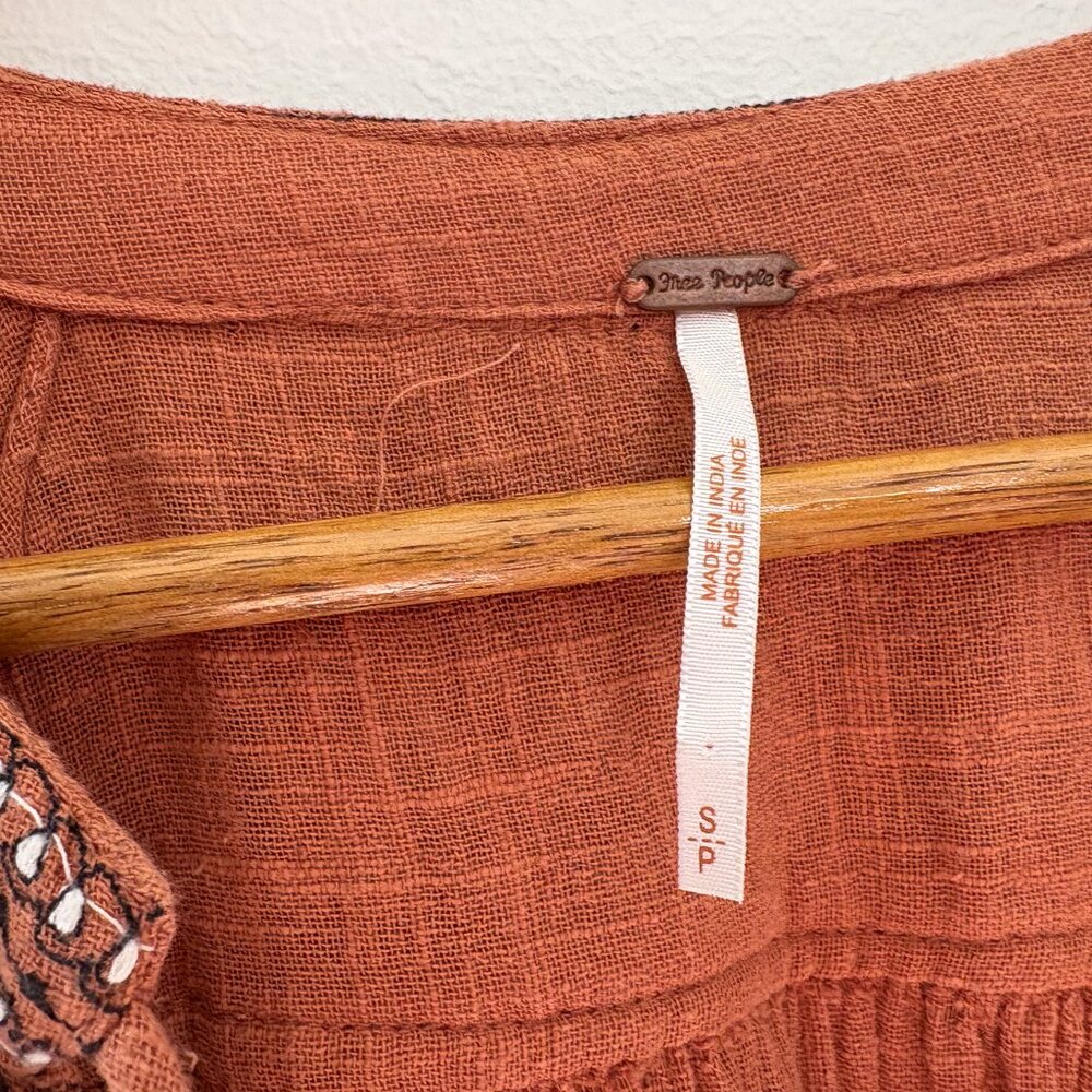 Free People Boho Embroidered Peasant Top | Size S - Picture 2 of 9